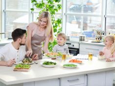 Může být dítě odmala veganem?