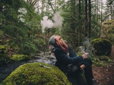 Jak ovlivňuje konopí spánek? Je po něm hlubší a klidnější