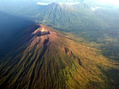 Soptící prsten vládne všem, především pak letadlům