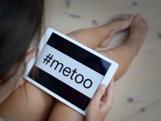 Kampaň #metoo v Česku: Jak ji berou média, veřejnost a politici?