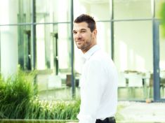 Jan Vojáček: Proč stále tančíme na hraně propasti?