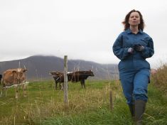 Daleko od Reykjavíku: Tvrdohlavá žena versus zkorumpovaní farmáři