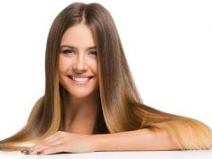 Padají vám na podzim vlasy víc? Tímhle tomu dokážete předejít