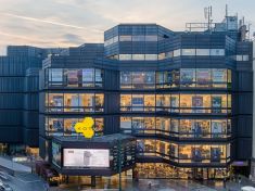 Kotva se začala stavět před 50 lety: Které pražské obchoďáky jsou dodnes "in"?