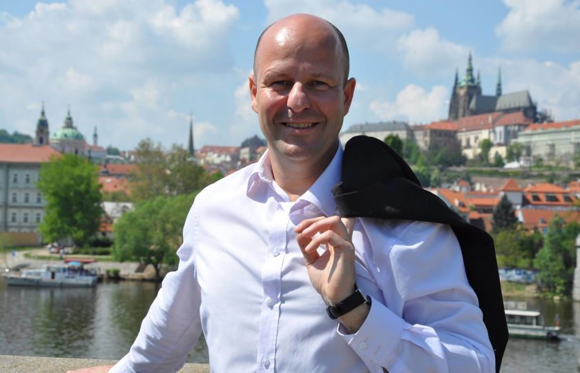 Náměstek primátora Petr Hlubuček: V Praze potřebujeme až 150 tisíc respirátorů týdně