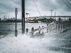 Hurikány devastují USA. Kvůli oteplování dorazí časem i do Evropy