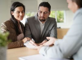 Některé české banky mají miliony klientů, jiné pouze statisíce. Kolik jich má ta vaše?