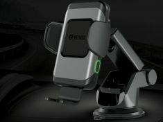 Řidiči, připravte se za volant v novém roce se šikovným příslušenstvím do auta