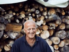 Rebel Jan Hnízdil vzpomíná na léta ve straně: Všichni zvedli ruku, tak já taky