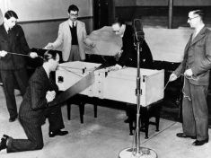 Kouzelníci a iluzionisté půlí lidi už 100 let