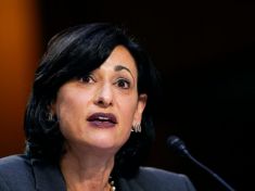 USA čelí nové vlně covidu. Hrozí nám zkáza, varuje šéfka zdravotnické agentury