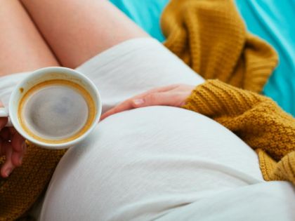 Nový výzkum o pití kávy v těhotenství: Kofein rozhodně plodu nesvědčí