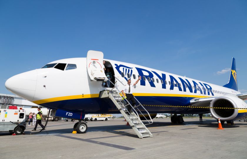 Ryanair cestujícím: Nejdřív vraťte peníze, pak můžete nastoupit na další let