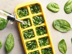 Zelené baterie budoucnosti: Mohou se bez problému vyrábět třeba ze špenátu