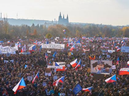 Díky, že můžem: Pražské oslavy 17. listopadu jsou letos spíš online