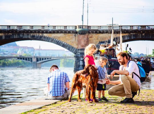 Česko bylo loni šťastné. Letos bude hůř. Horší než samotná krize je pro člověka nejistota