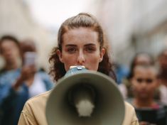 Pátek Karla Křivana: Pirátská válka generací