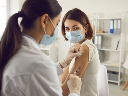 Nejrozšířenější vakcína od Pfizeru: Dokáže ochránit i před mutací delta?