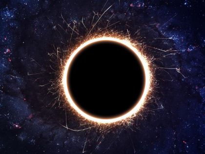 Astrofyziky zaujalo ochlupení černých děr. Boří teorie o tom, co se skrývá uvnitř
