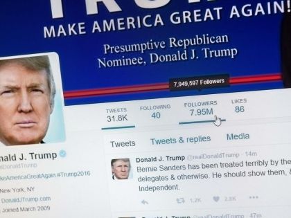 Trump na Twitteru skončil. Proč až teď, když pravidla porušoval neustále?