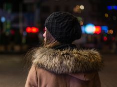 Proč by měly být ulice pro ženy bezpečnější? Kvůli rozvoji podnikání i snížení emisí