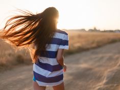 V období Větru hodně komunikujte. A hledejte v lidech to dobré, radí astrolog