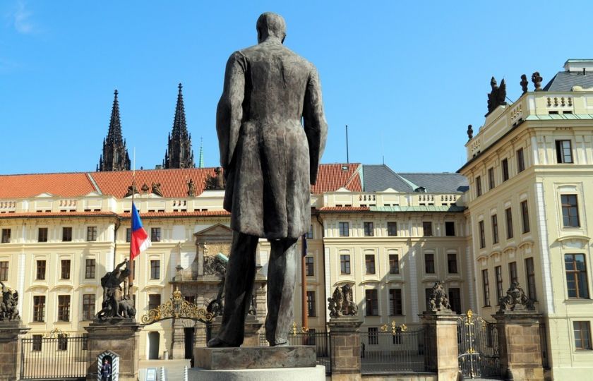 Pátek Karla Křivana: Kardinál, selka a světaznalí čeští vepři nejen v televizi