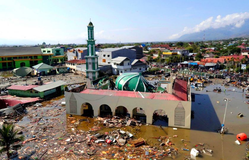 Za tsunami člověk nemůže, za její následky už ano