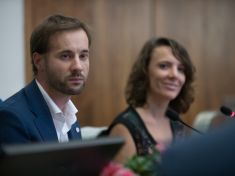 Pražský radní Vít Šimral: Efektivní online výuka pro prvňáky a druháky je babylonská věž