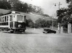 Esej Jana Handla: Jaké je bydlet v domě, kde žil zrádce národa Karel Čurda