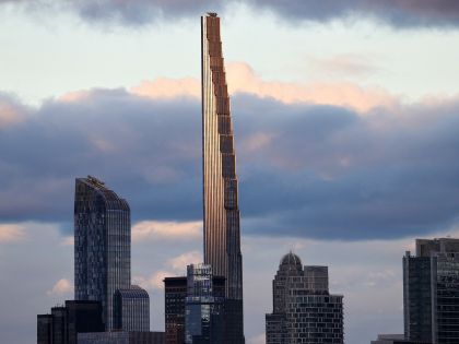Newyorský mrakodrap zvaný Míchátko: Houpe se a je úzký jak bowlingová dráha