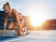 Tři, dva, jedna, teď: Co se děje v lidském mozku, než odstartujeme?