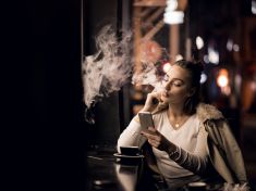 Proč přistoupit ke gigantům ze Silicon Valley jako k tabákovým firmám