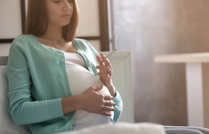 Kouření v těhotenství ohrožuje více než dvě generace