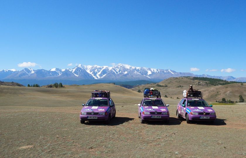 Kluci z Třebíče vybrali peníze na charitu a vyrazili na Mongol Rally