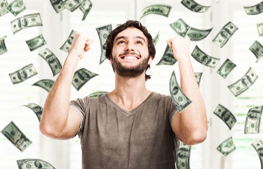 Jak si zajistit štěstí díky penězům? Stačí je utrácet správně  
