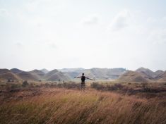 Česká stopa v Africe: Mladý dobrodruh z Třince zachraňuje stáda slonů pro budoucí generace