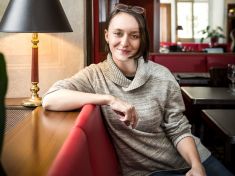 Žádná kůže ani plast. Zuzana vymyslela pro své kabelky ekomateriál 