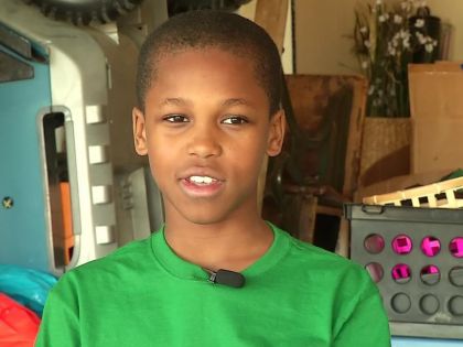 Chlapec vymyslel aplikaci, která zachrání dítě v přehřátém autě