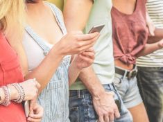 Generace Z je už internetem znuděná. Čeká, až přijde něco opravdu nového