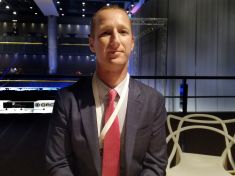 Nakloníte se a vaše nohy jdou. Změní to život celé rodiny