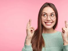 Takhle odhalíte i nejzkušenějšího lháře. Tělo neklame, na co se zaměřit?