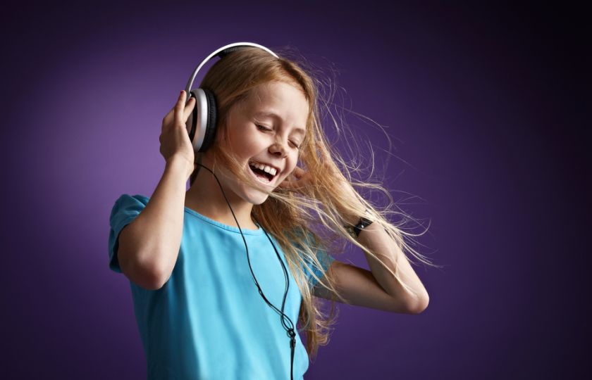Díky hudbě se lidé s ADHD cítí svobodnější. Dává jim řád a lépe komunikují