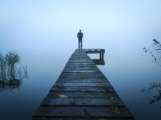 Lék na depresi? Cvičte, zdravě jezte, spěte a povídejte si