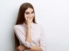 Introvert není vždy plachý člověk. Existují čtyři typy stydlivosti