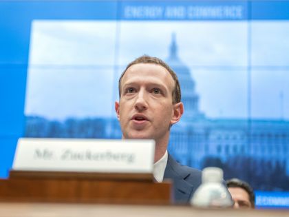 Jak PR agentura Facebooku zanesla do Silicon Valley špínu z politiky