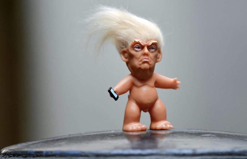 Zpráva pro výbor Senátu USA: Trumpa opravdu „zvolili“ ruští trollové