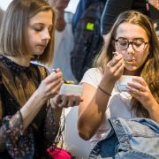 Ájurvédská večeře o několika chodech zaujala i mladší generaci