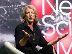 NASA je pouhý krok od objevu jiných forem života, říká neteř Johna F. Kennedyho