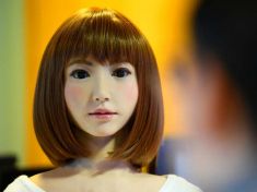 Fascinují a zároveň vzbuzují strach: Proč jsou humanoidi tak odpudiví